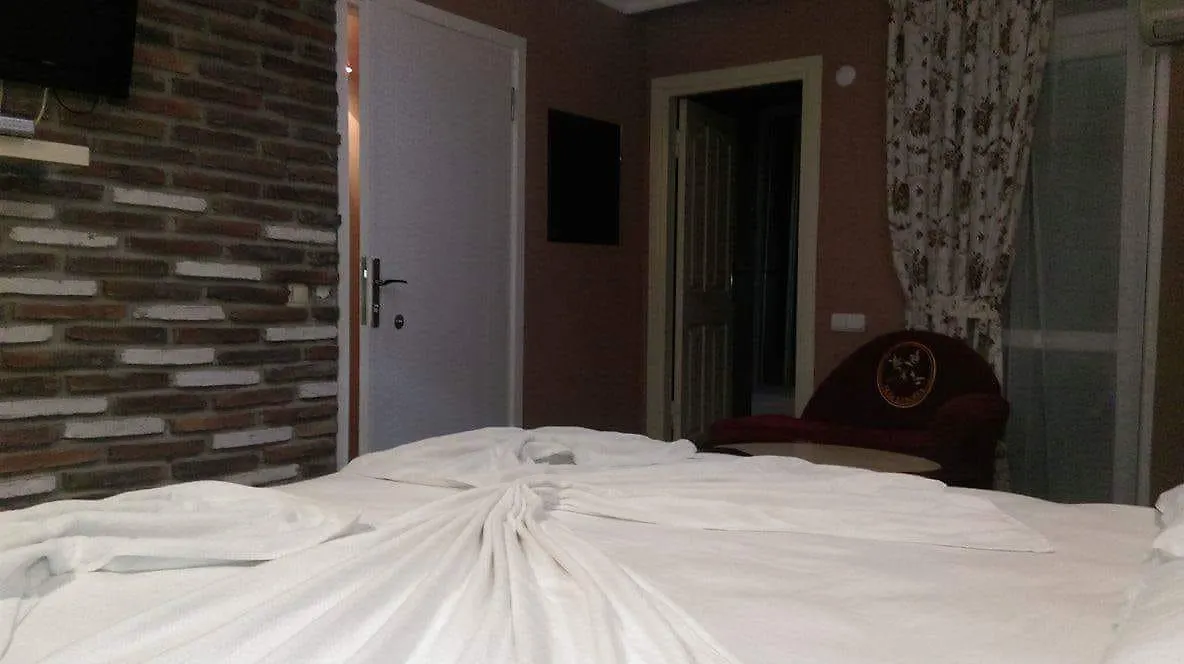 أنطاليا Yelken Butik Hotel